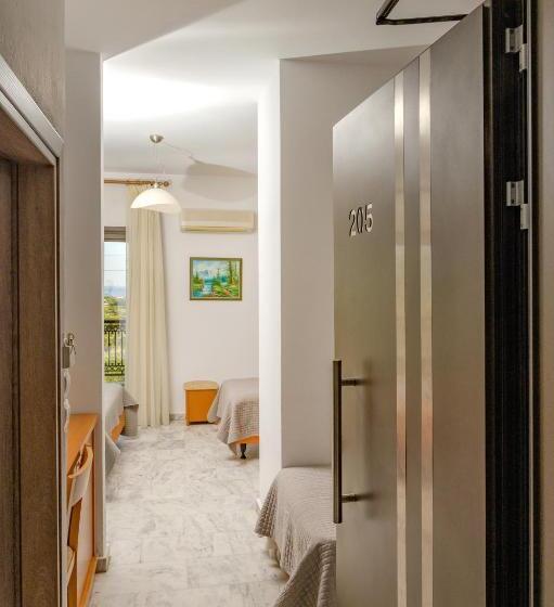 Четырехместный Номер Стандарт Вид на Море, Sunset