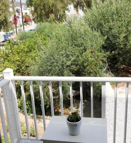 Трехместный Номер Стандарт Вид на Сад, Zannet