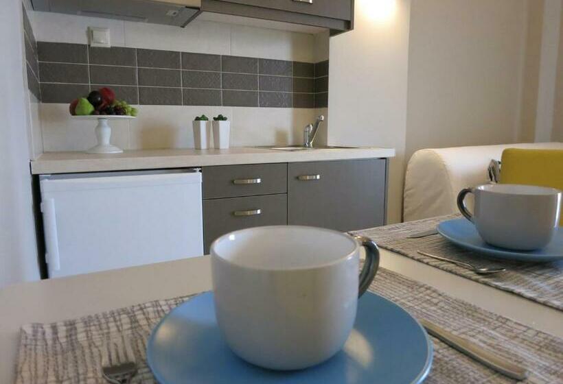 침실 1개 아파트, Pantheon Apart