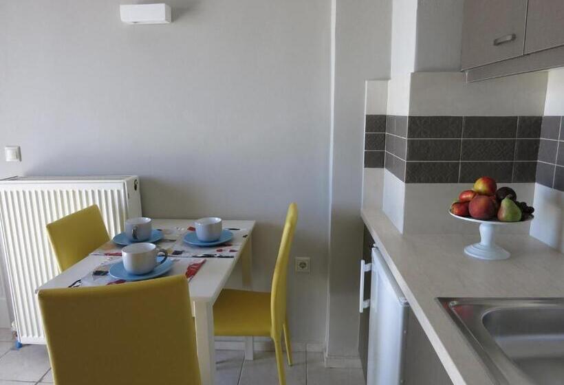 스탠다드 스튜디오 바다 전망, Pantheon Apart