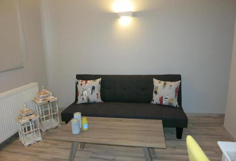 침실 1개 아파트, Pantheon Apart