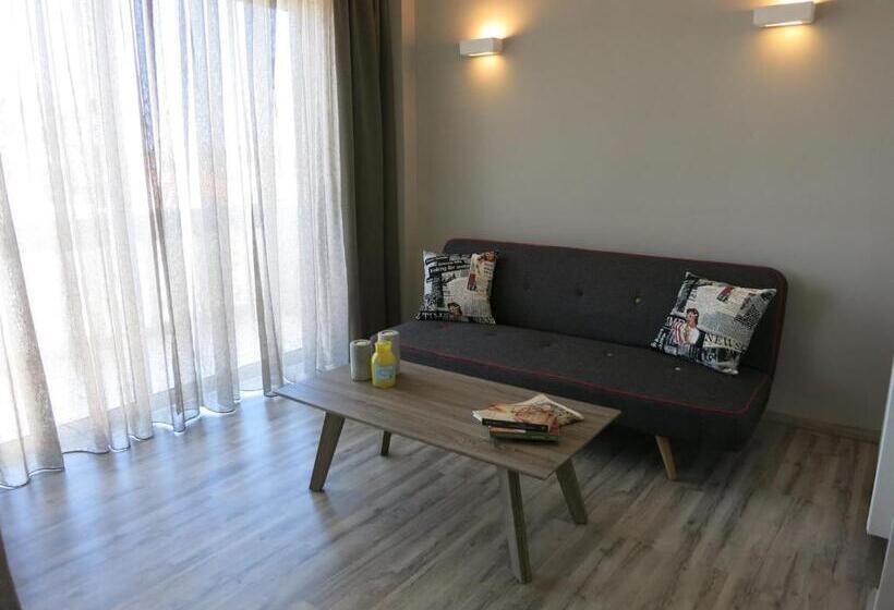 침실 1개 아파트, Pantheon Apart