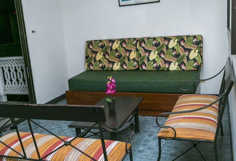 آپارتمان خانوادگی 2 خوابه, Alamar