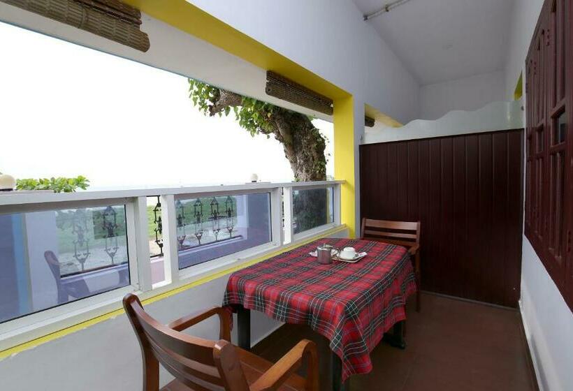 חדר דלוקס עם מרפסת נוף לים, Alleppey Holiday Beach Resort