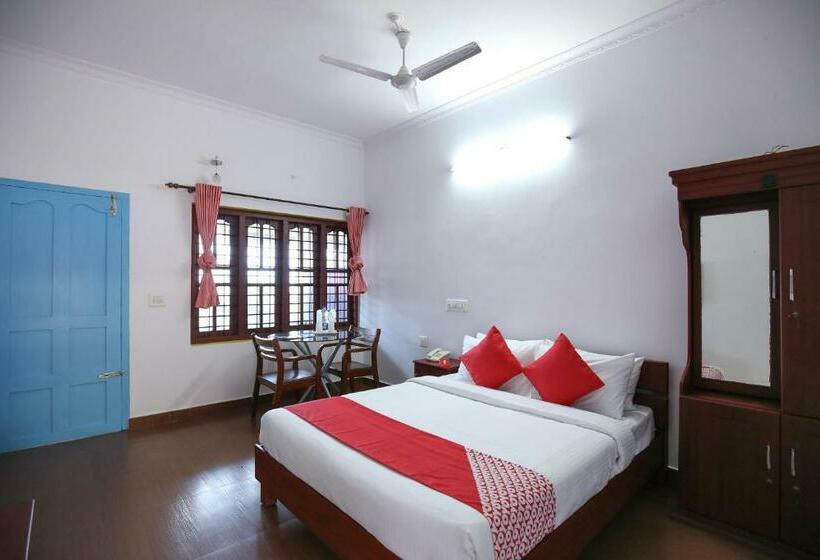 חדר דלוקס עם מרפסת נוף לים, Alleppey Holiday Beach Resort