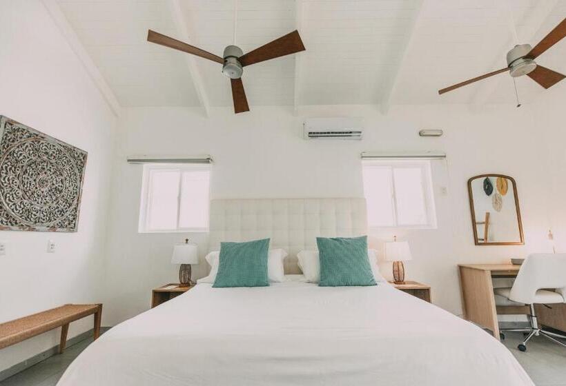 디럭스 룸 킹사이즈 침대, Azul Hotel & Retreat