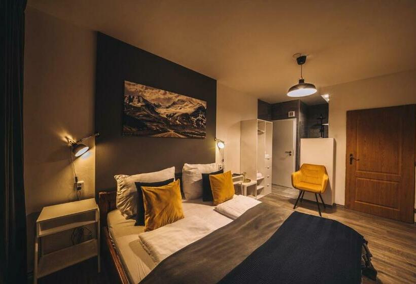 חדר אקונומי, Boutique Penzion Rech