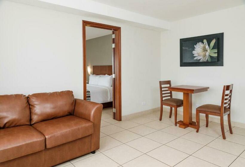 小型套房, Costa Del Sol Wyndham Pucallpa