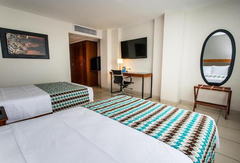 Номер Superior, Costa Del Sol Wyndham Pucallpa