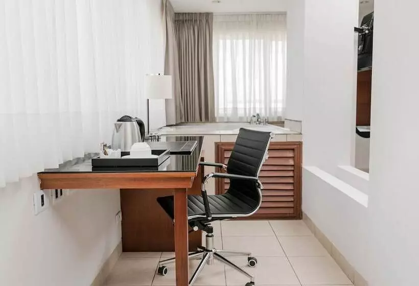 スイート, Costa Del Sol Wyndham Pucallpa