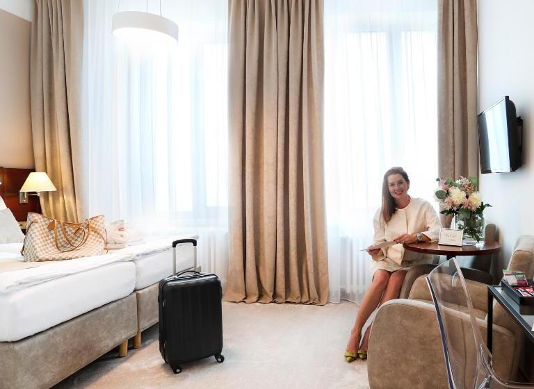 חדר סטנדרט, Kozák