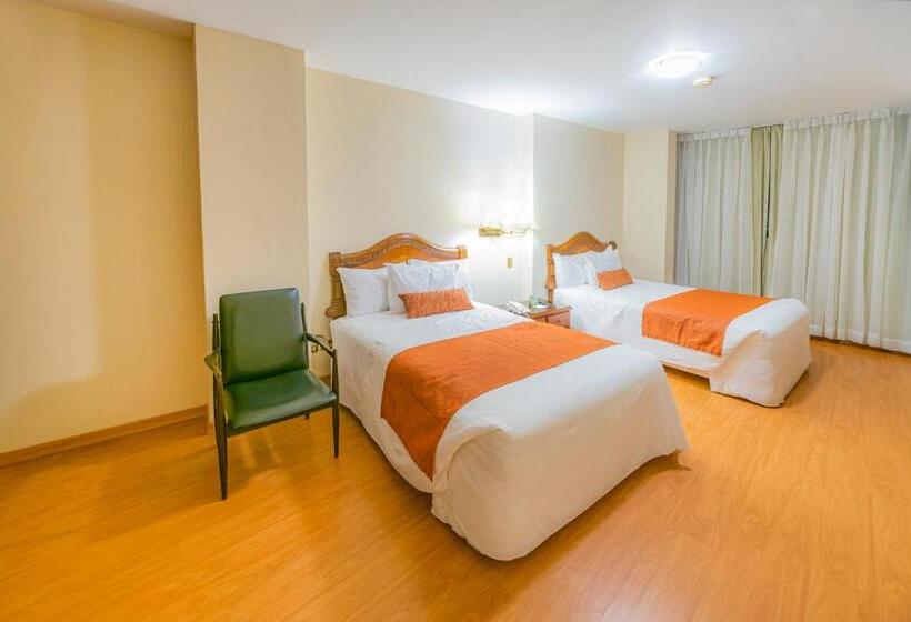 חדר אקונומי, Miraflores Colon