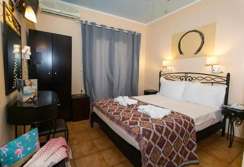 Basic Room, Paradise