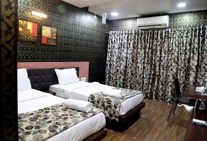 اتاق لوکس با بالکن, Pearls