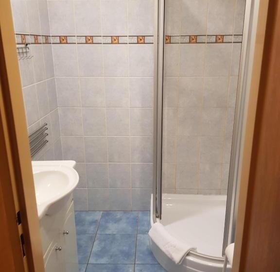 جناح 3 غرف نوم, Pension Elektra