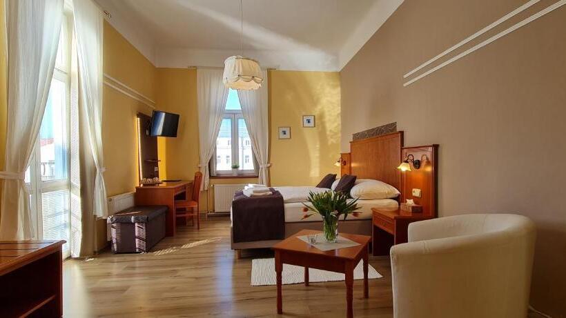 جناح 3 غرف نوم, Pension Elektra