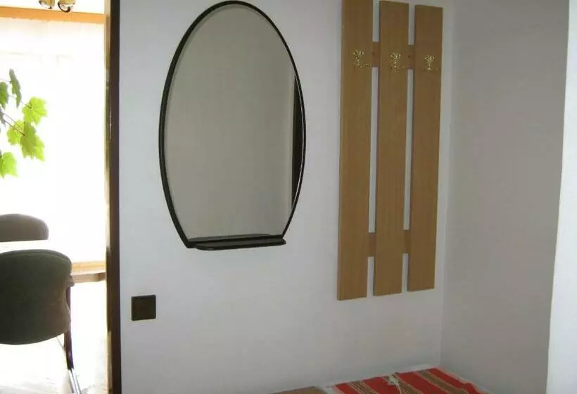 اتاق استاندارد, Privat Apartma Ulrych