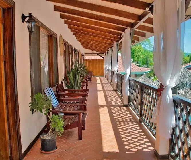 ファミリールーム, Samara Pacific Lodge