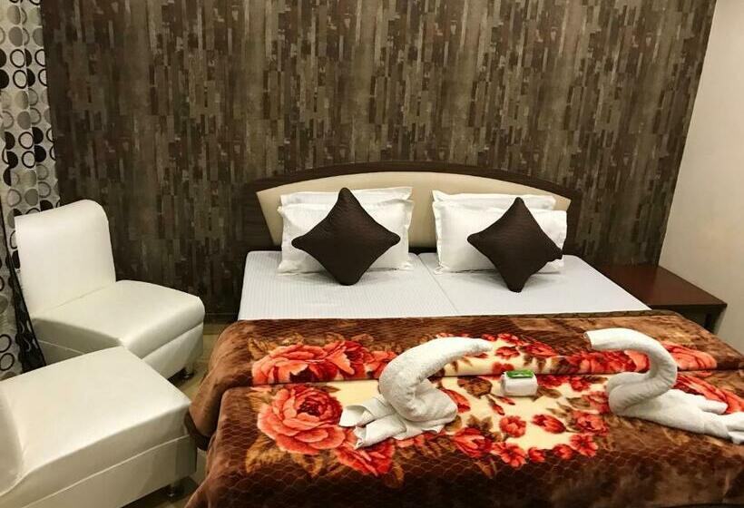 Номер Deluxe, Sheela, 100m From Taj Mahal