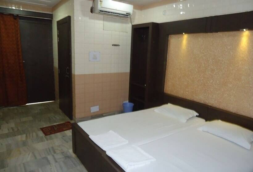 标准间, Sheela, 100m From Taj Mahal