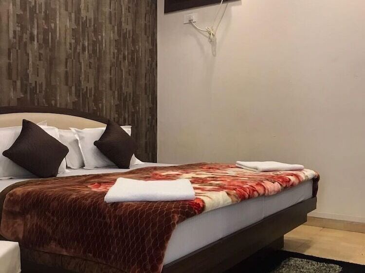 Номер Deluxe, Sheela, 100m From Taj Mahal