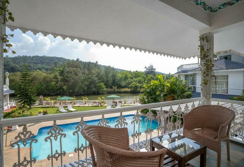 סוויטה, Stone Wood Riverfront Resort, Siolim