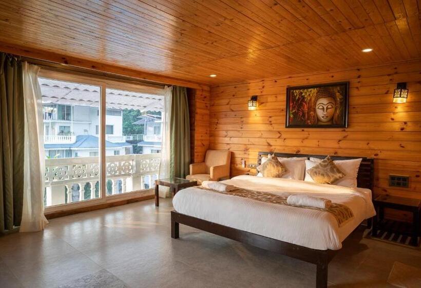 בקתה, Stone Wood Riverfront Resort, Siolim