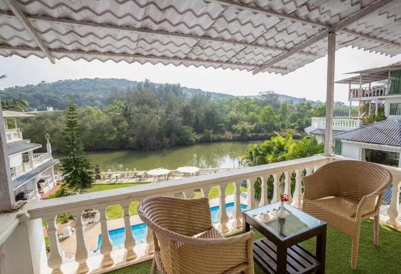 スタンダードルーム, Stone Wood Riverfront Resort, Siolim