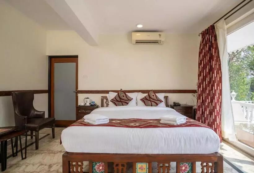 スタンダードルーム, Stone Wood Riverfront Resort, Siolim