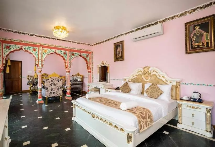 スイート, Stone Wood Riverfront Resort, Siolim