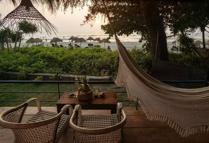 キャビン, Anahata Retreat Beach Front Resort