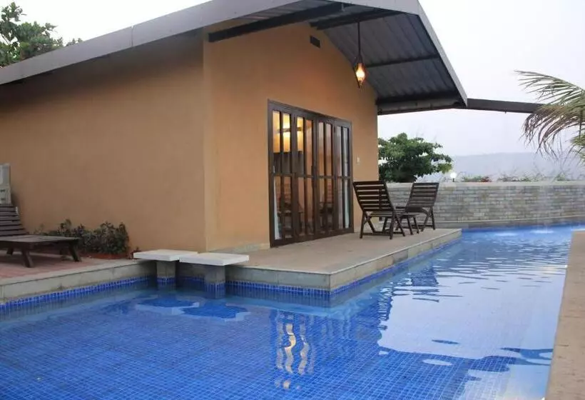 Villa 1 Makuuhuone, Treasure Island Resorts Lonavala