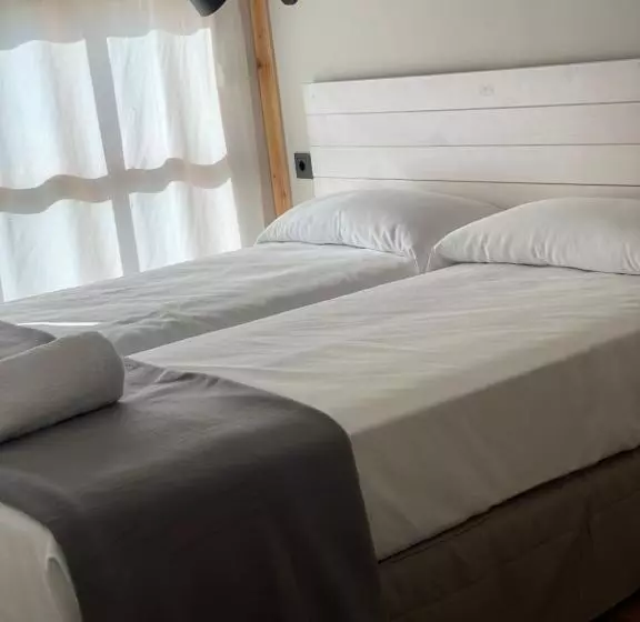 バス共有のスタンダードルーム, Albergue Jakue