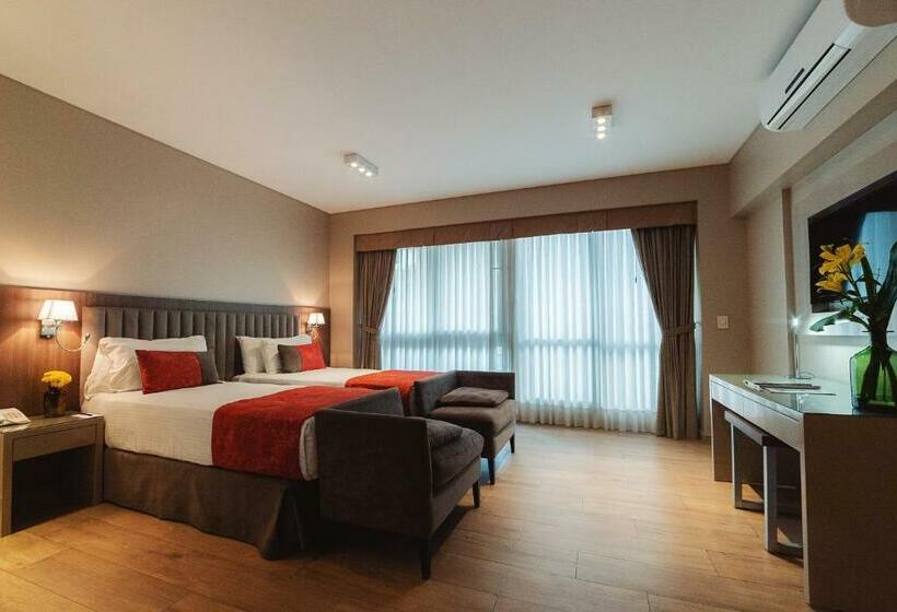 استودیوی استاندارد, Arc Arenales Studios & Suites