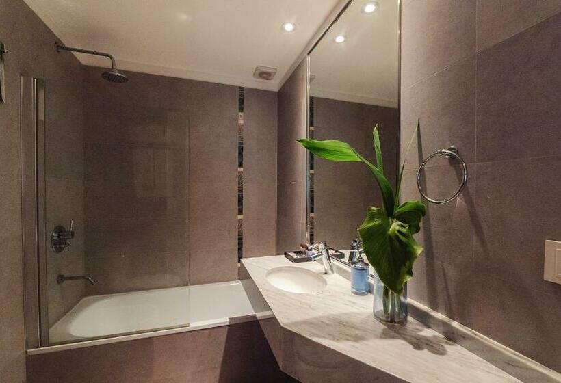 استودیوی استاندارد, Arc Arenales Studios & Suites