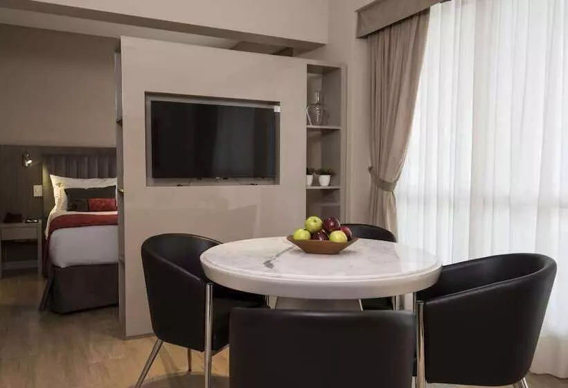 سوییت, Arc Arenales Studios & Suites