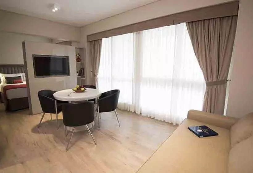 سوییت, Arc Arenales Studios & Suites