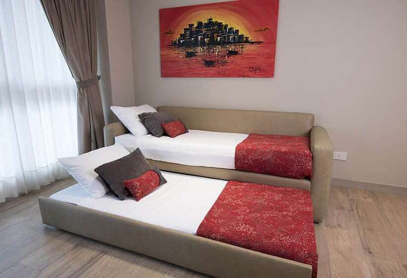 سوییت, Arc Arenales Studios & Suites