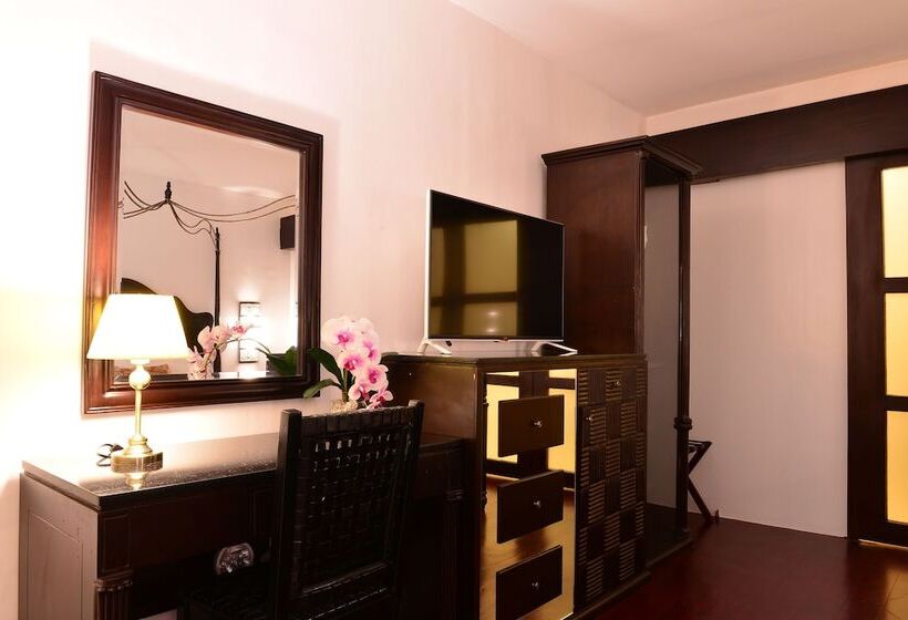 سوییت اجرایی, Boracay Summer Palace