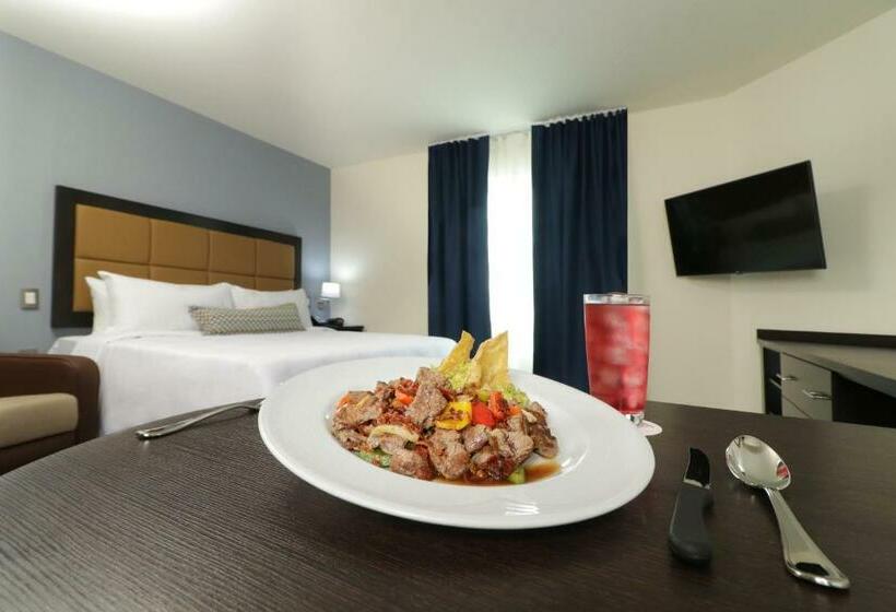 キングサイドベッドのスタンダードワンルーム, Candlewood Suites Celaya By Ihg