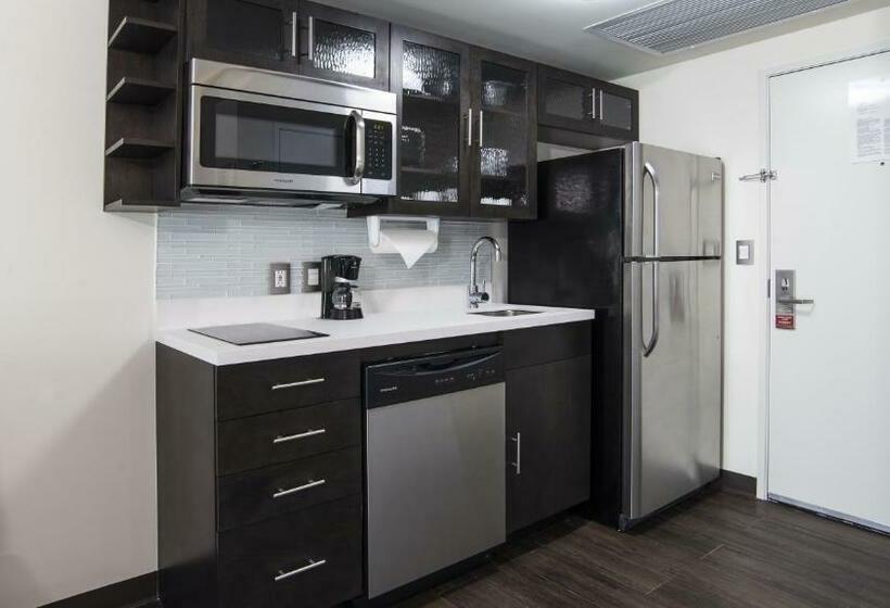 Студио Стандарт Кровать Кинг, Candlewood Suites Celaya By Ihg