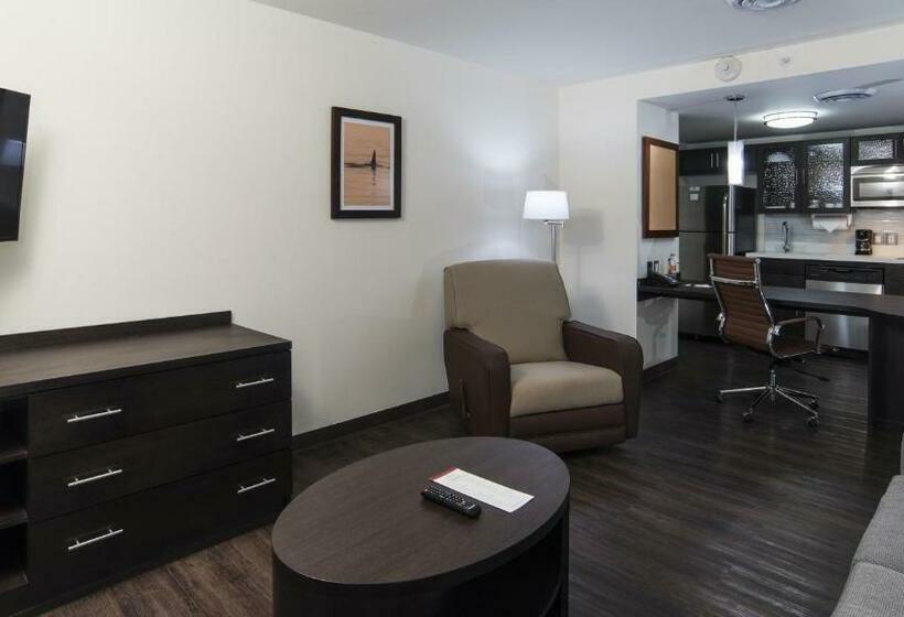 Люкс Кровать Кинг, Candlewood Suites Celaya By Ihg