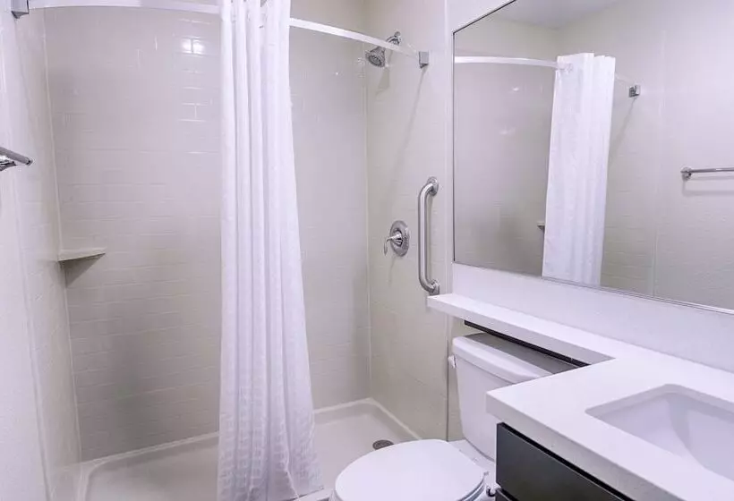 身障者適用スイートルーム, Candlewood Suites Lakeville I 35, An Ihg