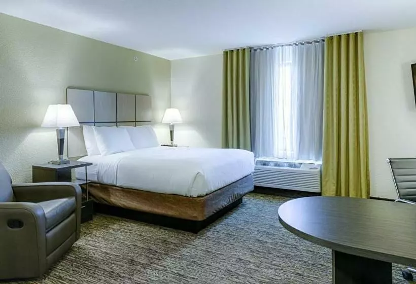 スタンダードスタジオ, Candlewood Suites Lakeville I 35, An Ihg