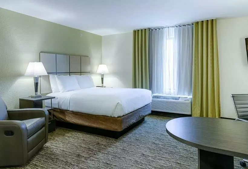 スタンダードスタジオ, Candlewood Suites Lakeville I 35, An Ihg