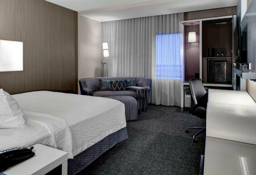 غرفة قياسية سرير كينج, Courtyard By Marriott Carrollton