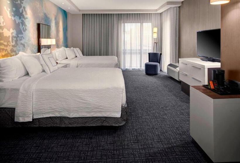 סוויטה עם מיטת קווין, Courtyard By Marriott Carrollton