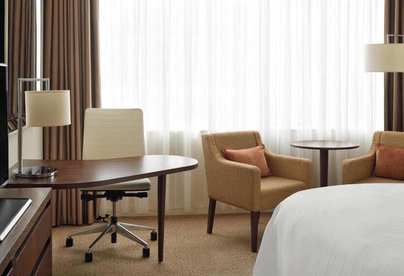 带大床的高级房间, Courtyard By Marriott Riyadh Olaya