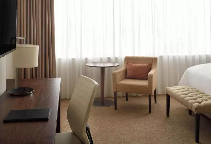 デラックスルーム, Courtyard By Marriott Riyadh Olaya