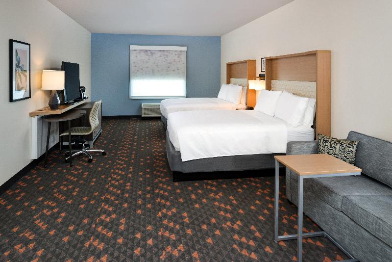 Люкс, Courtyard By Marriott Riyadh Olaya